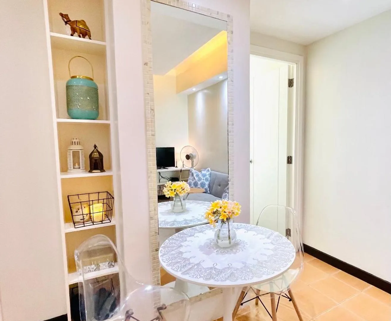 Hayahay Vacay Apartment Manila
