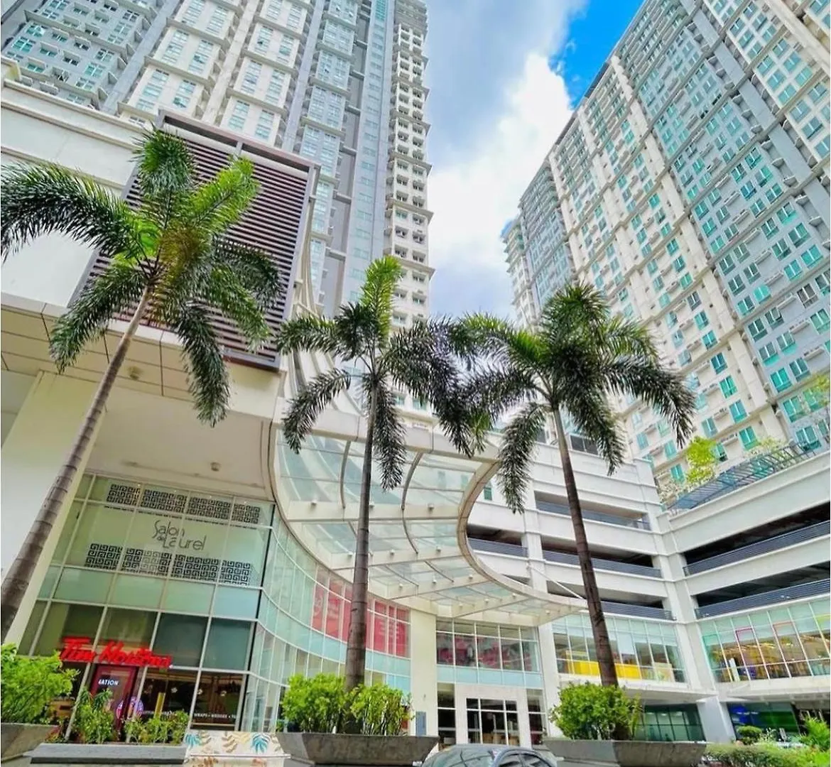 Hayahay Vacay Apartment Manila